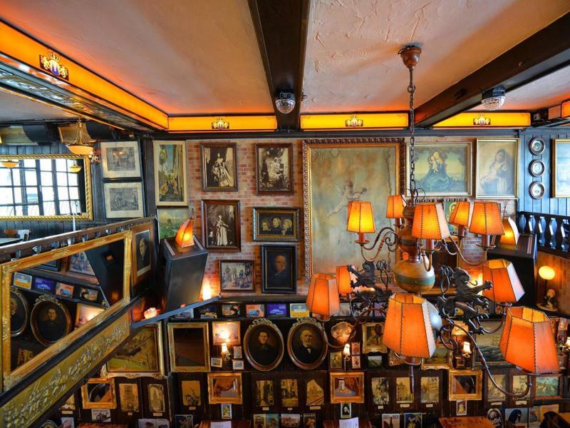 Und Restaurant Löwenbräu 3*