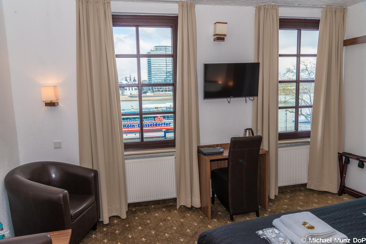 Und Restaurant Löwenbräu Köln